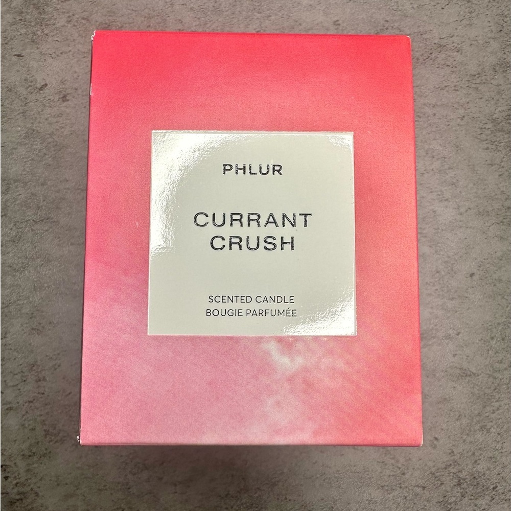 PHLUR Currant Crush Candle + FREE Sample Perfume - Picture 2 of 8